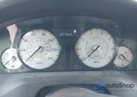 2010 Chrysler 300 Touring/Signature Series/Executive Series from USA, damaged, VIN 2C3CA5CV4AH306974